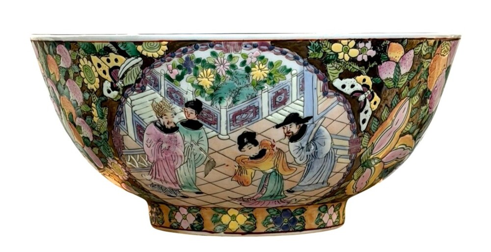 Vintage Chinese Famille Rose Medallion Porcelain Punch Bowl 10" Chinoiserie